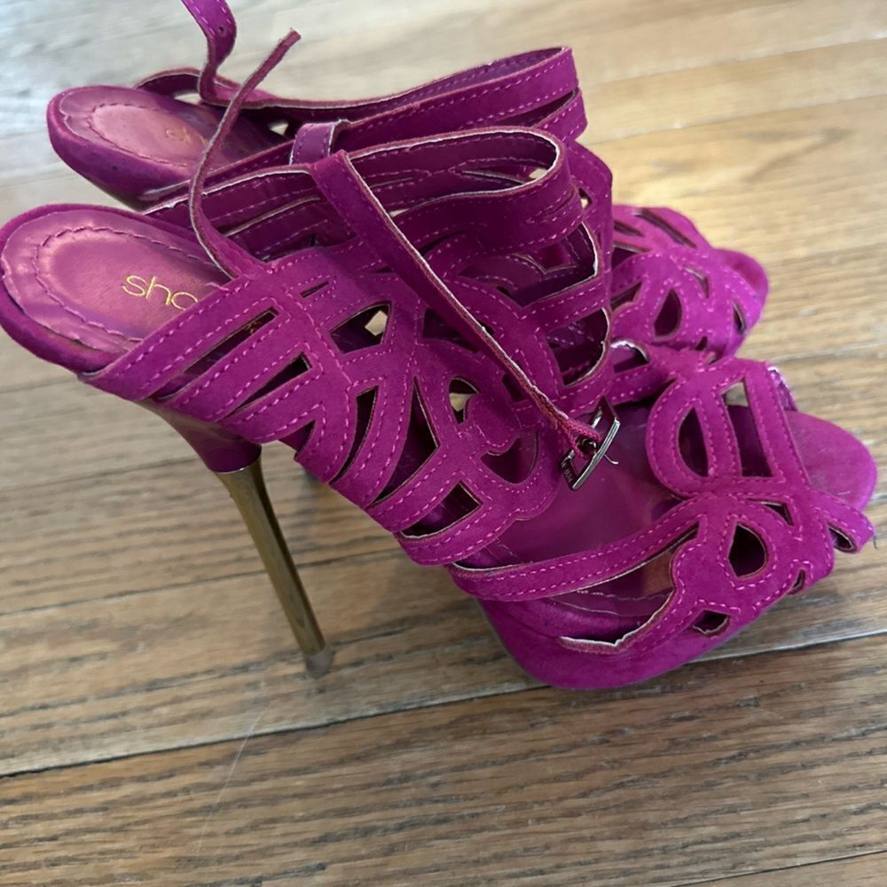 Madison By Shoedazzle Womens Heel Size 6.5 Strappy Fuchsia Pink Stiletto